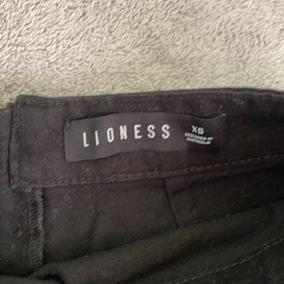 Princess Polly (Lioness) The Lola Mini Black Skirt - Picture 3 of 4